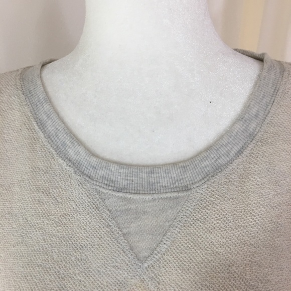 Open-Back Statement Sweat Shirt - Picture 3 of 8